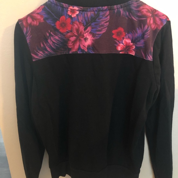 Ladies Pink pullover 1/4 zip up - Picture 2 of 3